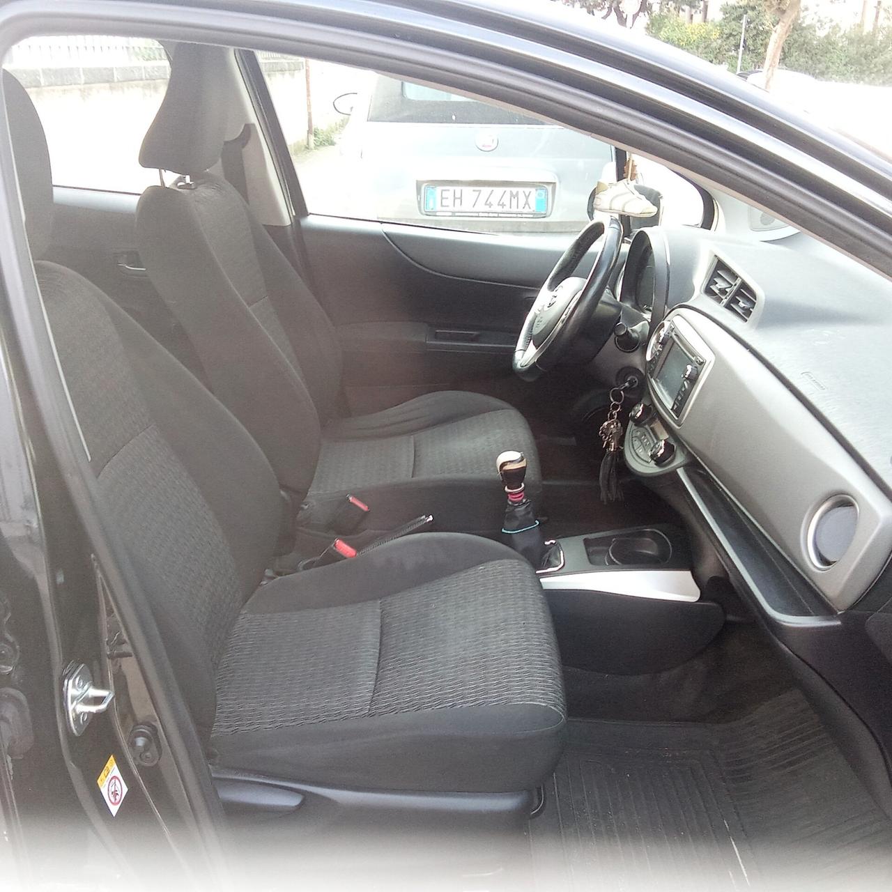 Toyota Yaris 1.3 5 porte Lounge