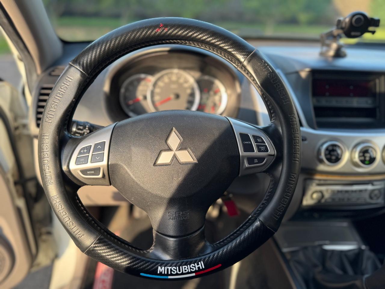 Mitsubishi L200 2.5 DI-D/178CV DC Intense Plus