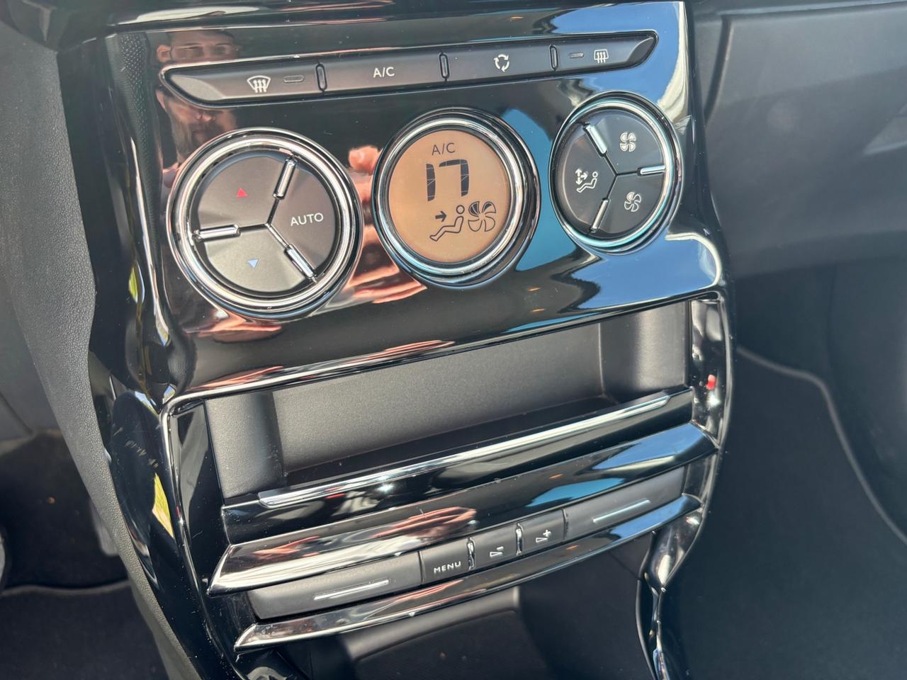 Citroen C3 1.2 82CV Exclusive-12/2015"KM 59.000"