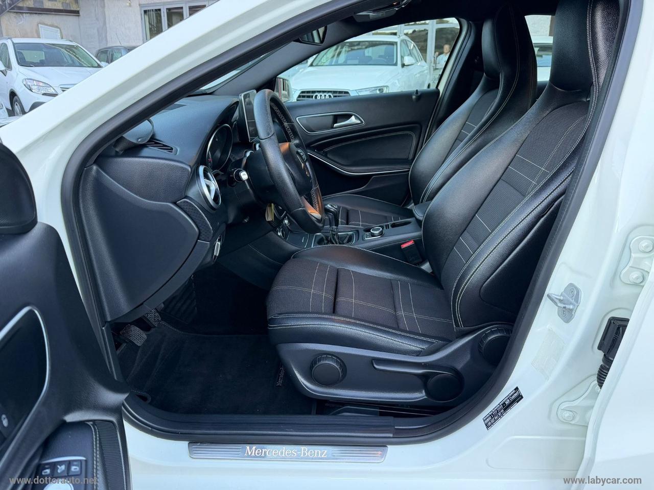 MERCEDES-BENZ A 180 d Premium