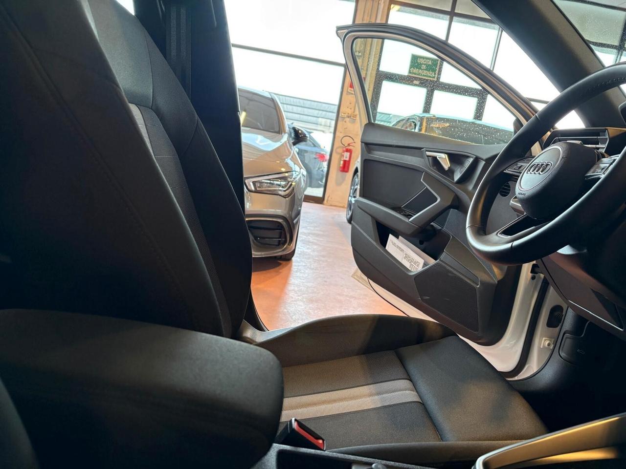 Audi A3 SPB 30 2.0 TDI S LINE EDITION S tronic TETTO