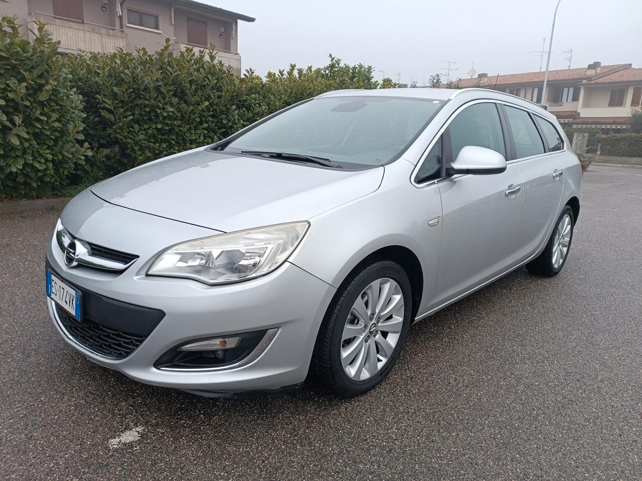 Opel Astra 1.4 GPL garanzia
