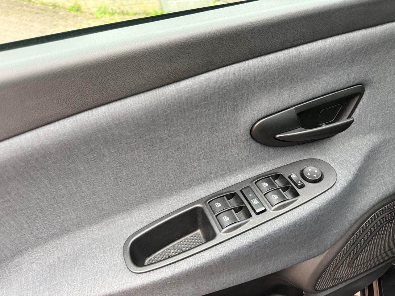 Lancia Ypsilon 1.0 Firefly Hybrid Gold PERFETTA!!!