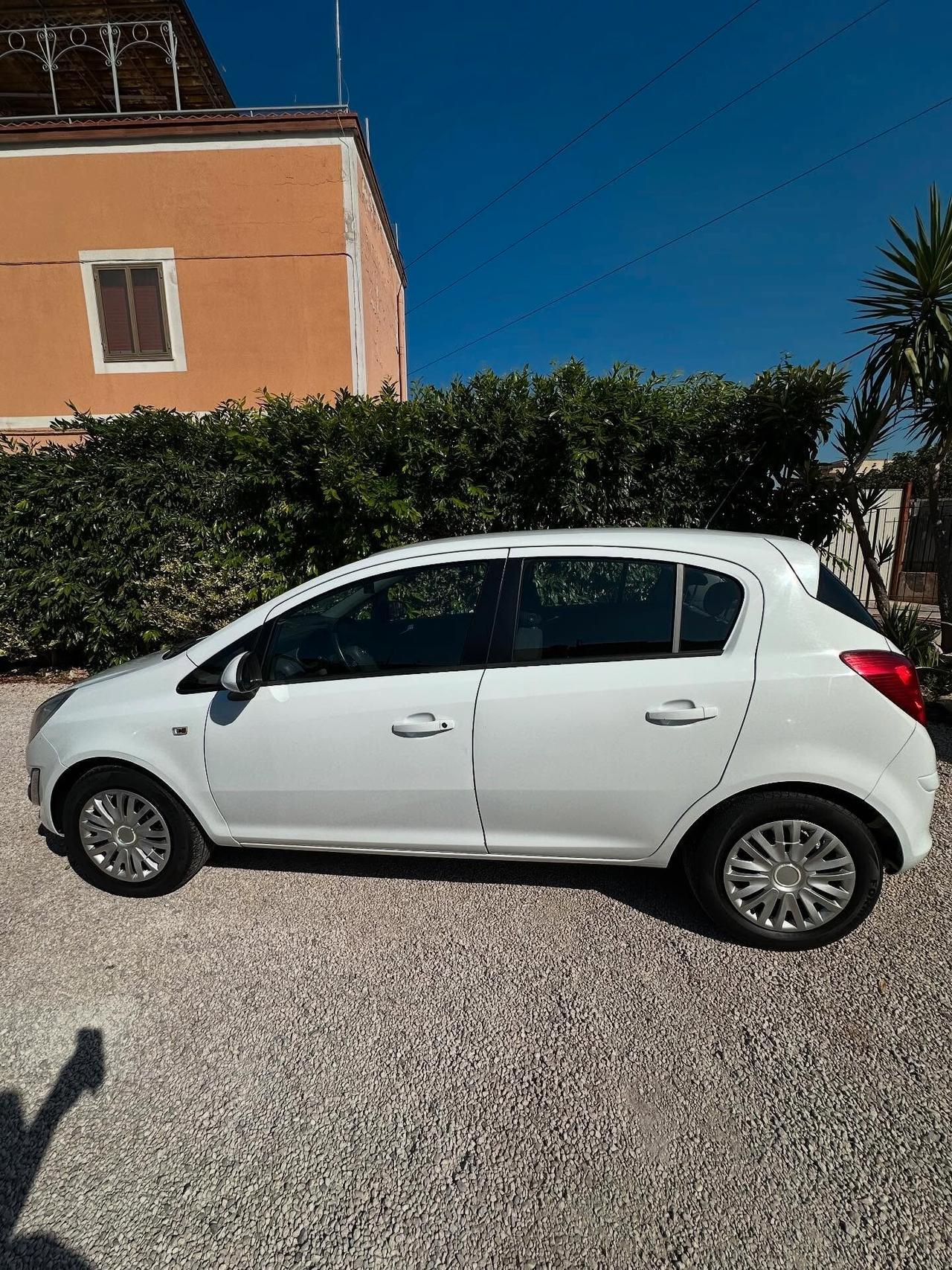 Opel Corsa 1.2 85CV 5 porte GPL-TECH Edition