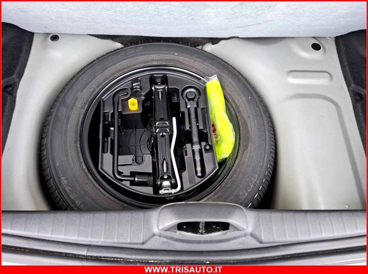 PEUGEOT 208 1.2 82 Active SOLO 2.000 KM GARANTITI!!! NEOPATENTATI