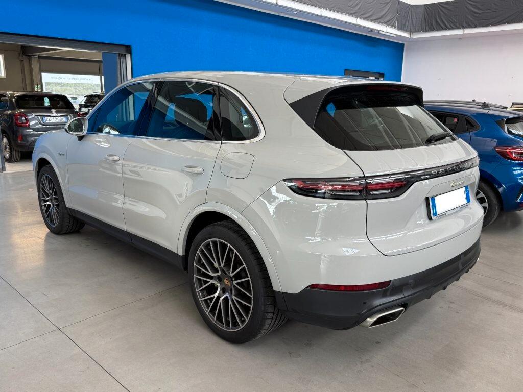 Porsche Cayenne 3.0 V6 E-Hybrid PHEV Plug-in