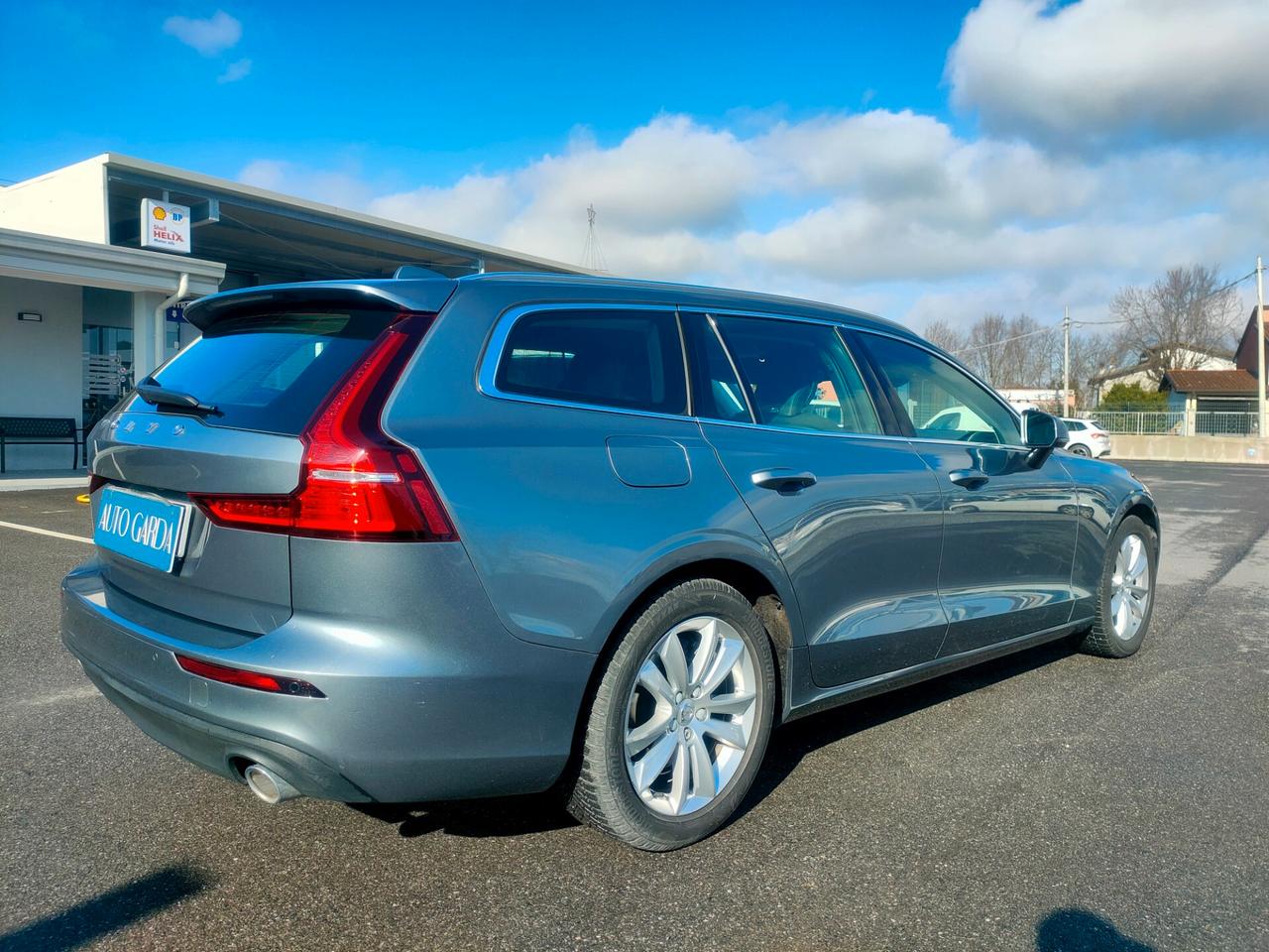 Volvo V60 B4 Geartronic Momentum Business Pro