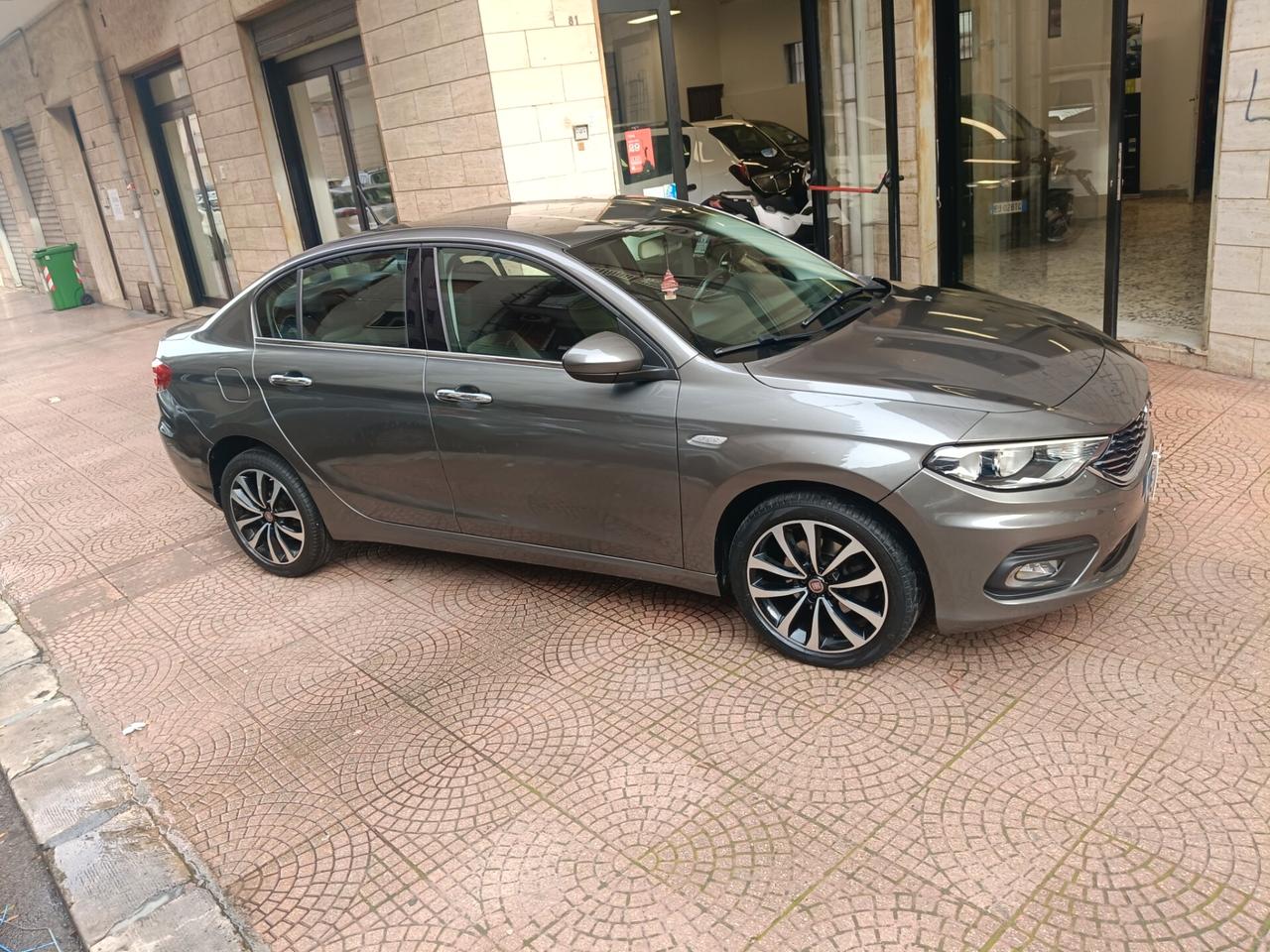 Fiat Tipo 1.6 MJT 120 CV OPENING EDITION-UNIPRO-Euro8350