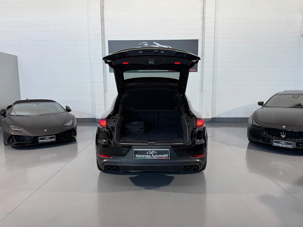 Porsche Cayenne coupè E-Hybrid 3.0cc 340cv Tetto panoramico Iva Esposta