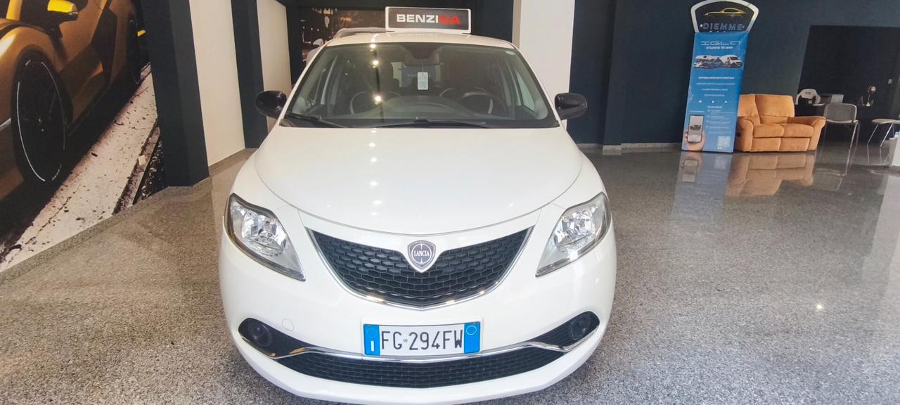 Lancia Ypsilon 1.2 69CV Gold SENSORI 2016