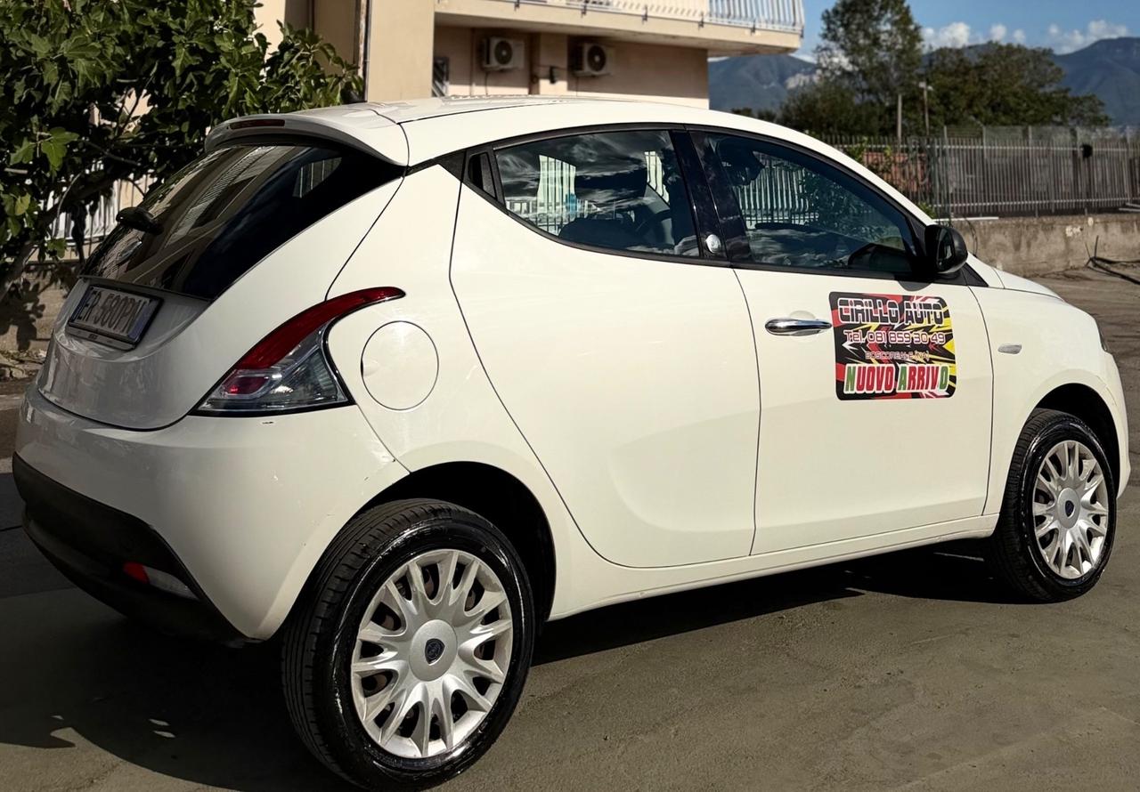 Lancia Ypsilon 0.9 Natural Power 84 Cv