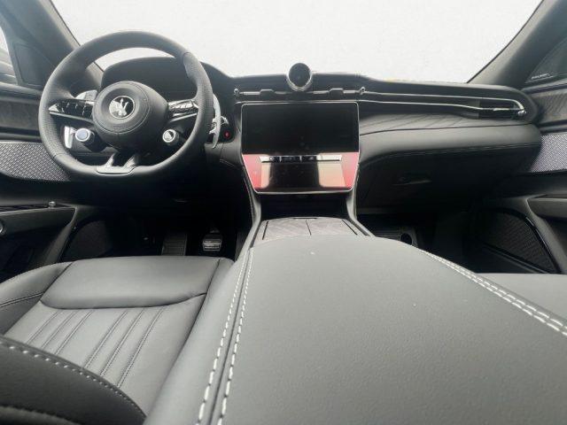MASERATI Grecale MY25 MHEV 300 CV AWD