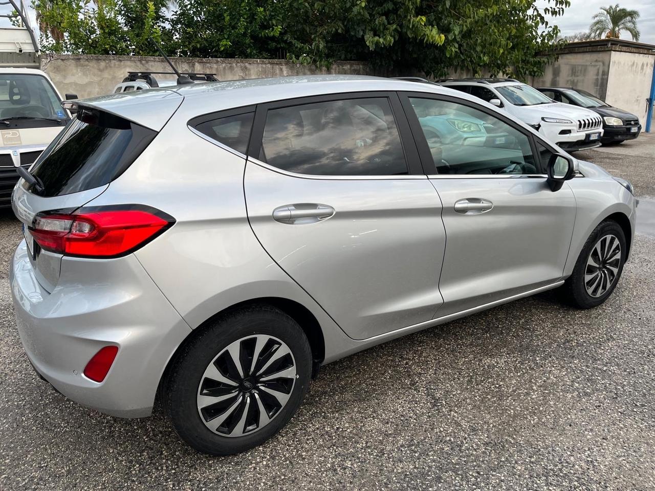 Ford fiesta 5P-1100 benz-km 42000-2023