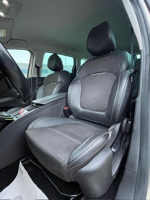 Renault Grand Scenic dCi 130 CV Energy Bose