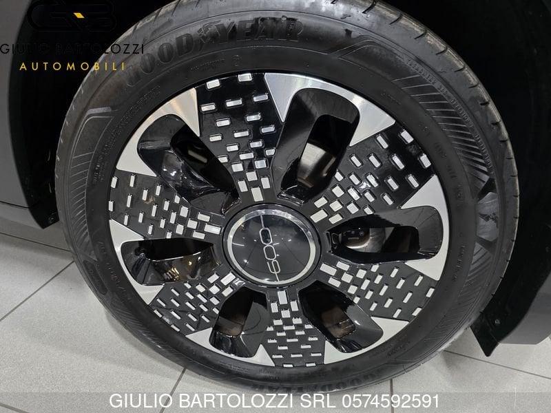 FIAT 600 600 Hybrid 110 CV DCT MHEV La Prima