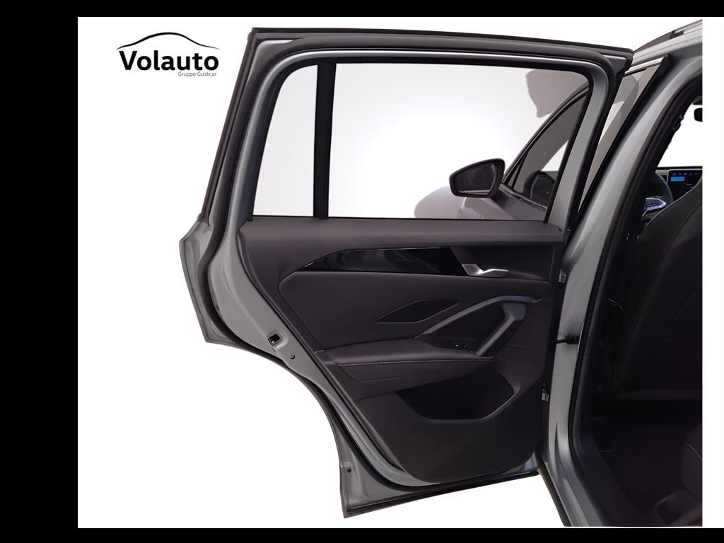 VOLKSWAGEN Tiguan III 2024 - Tiguan 2.0 tdi R-Line 150cv dsg