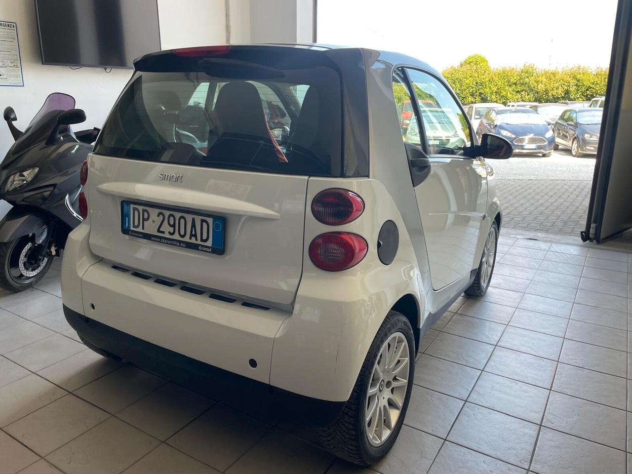 Smart ForTwo 1000 62 kW coupé passion