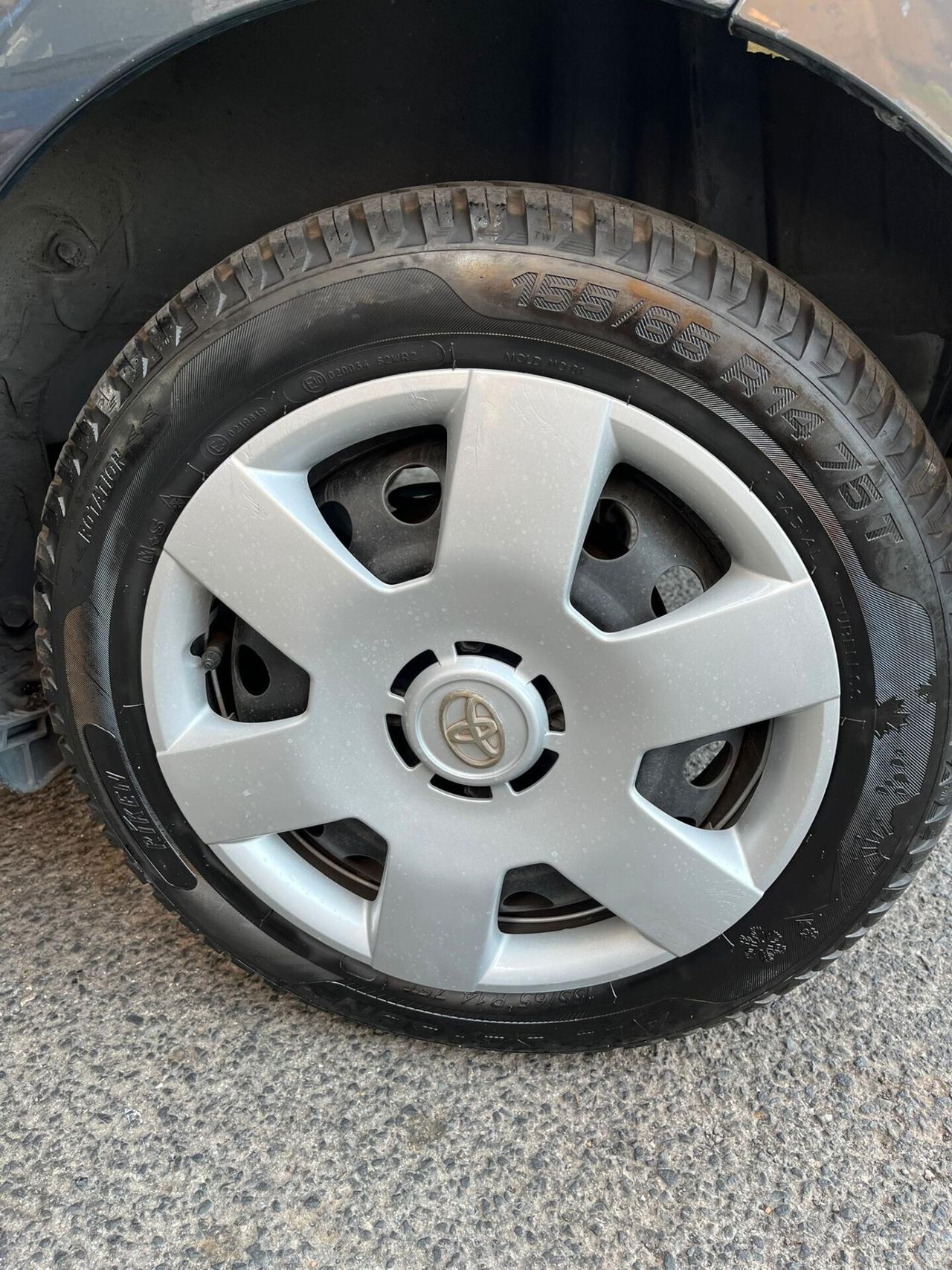 Toyota Aygo 1.0 benzina