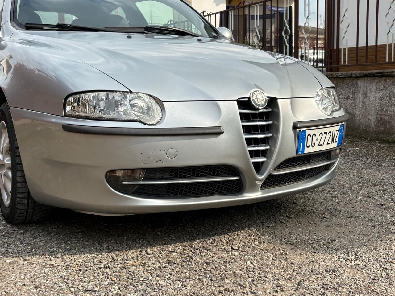 Alfa Romeo 147 1.6i 16V Twin Spark cat 3p. Progression