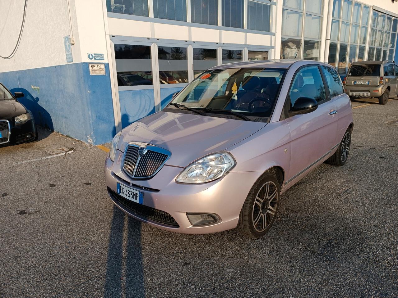 Lancia Ypsilon 1.2 69 CV Elle