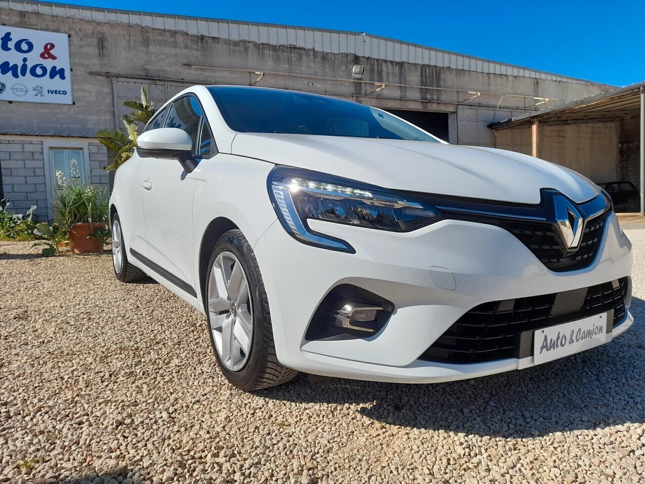 Renault Clio TCe 90 CV SOLO 92000KM NEOPATENTATI