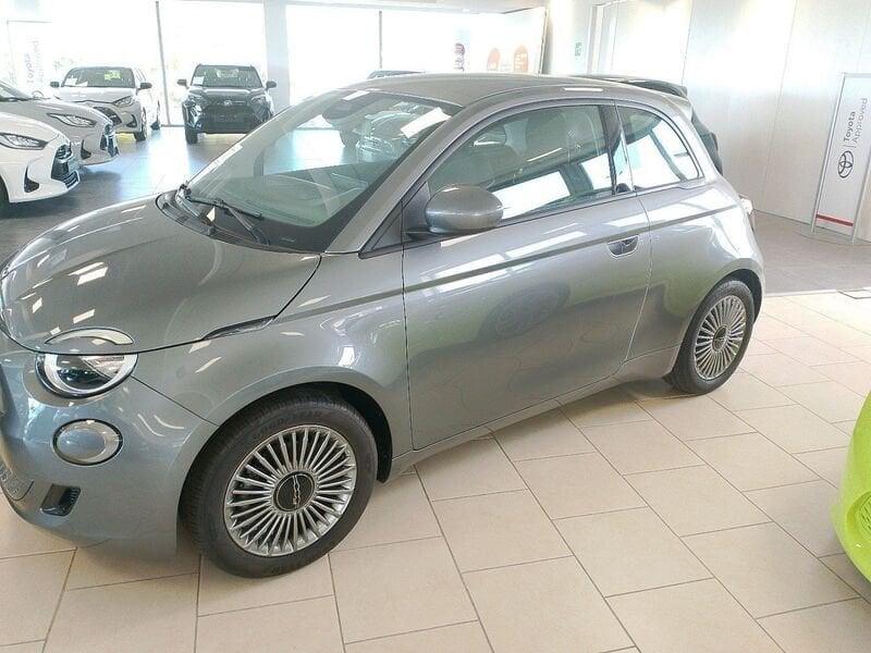 FIAT 500 Nuova Hatchback My23 La Nuova - 320 Berlina