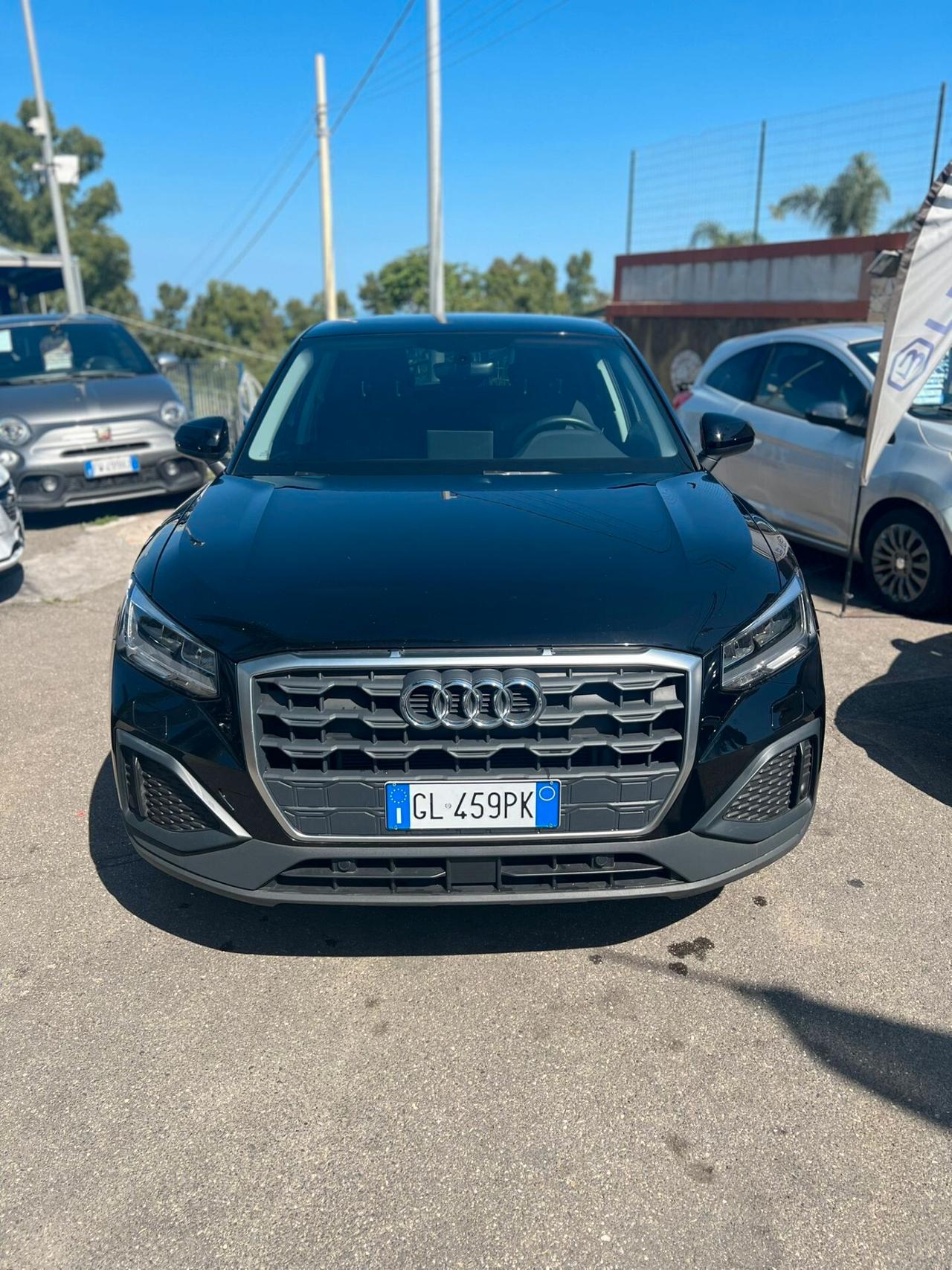 Audi Q2 35 TDI quattro S tronic Identity Black
