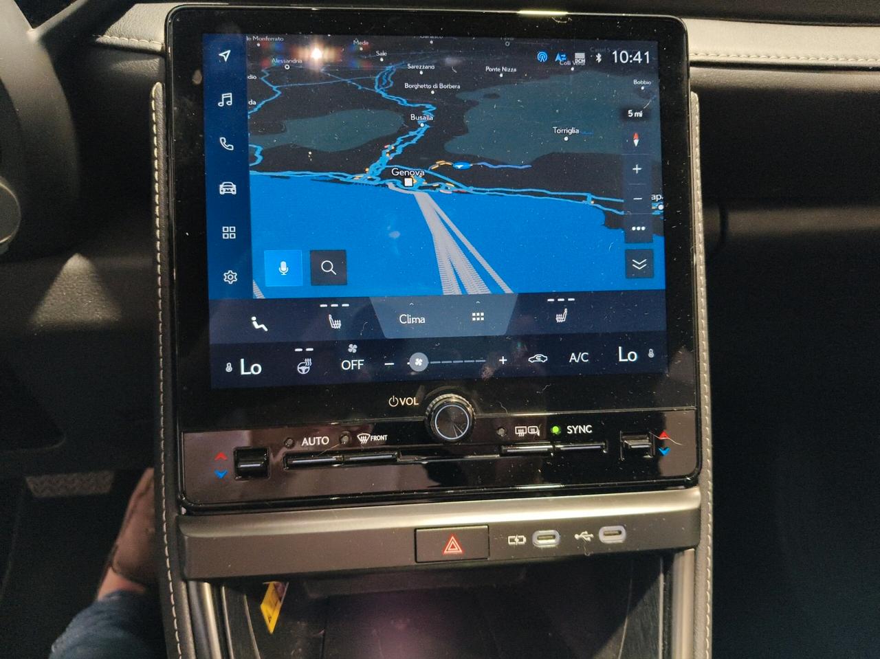 Lexus LBX Hybrid 4WD Relax