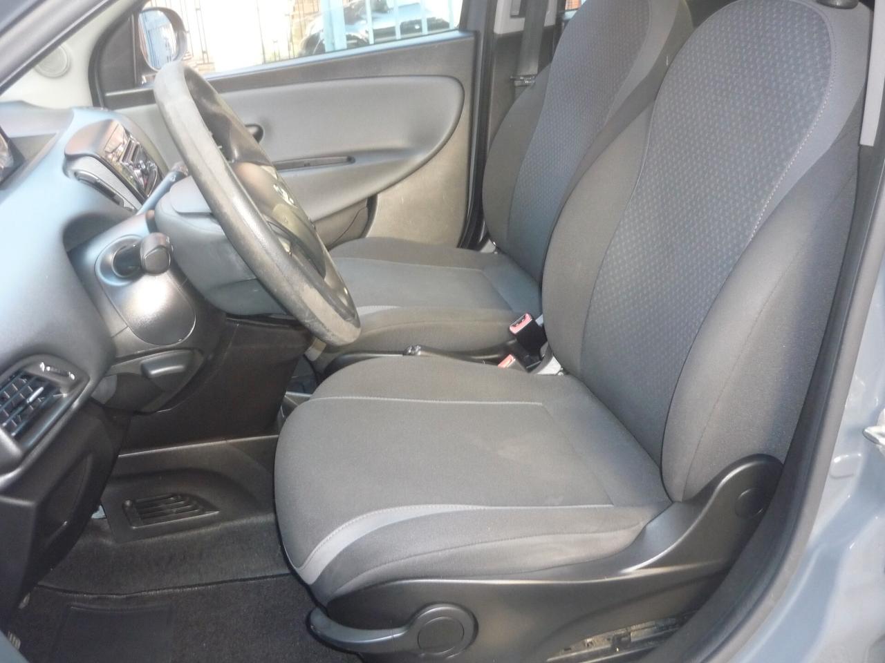 Lancia Ypsilon 0.9 TwinAir 85 CV 5 porte Metano Ecochic Gold