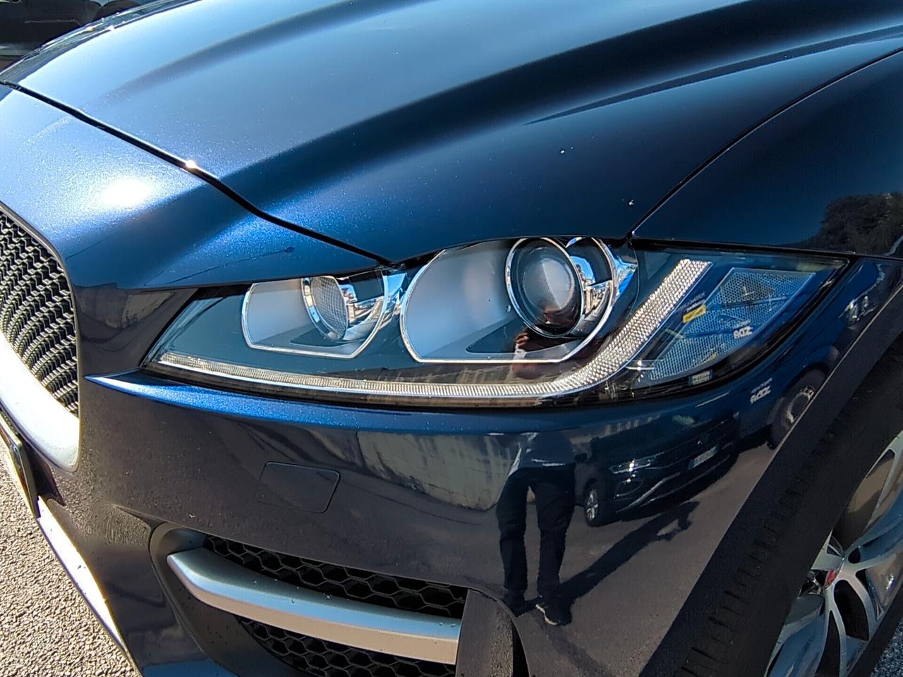 Jaguar F-Pace 2.0 D 180 CV AWD aut. R-Sport