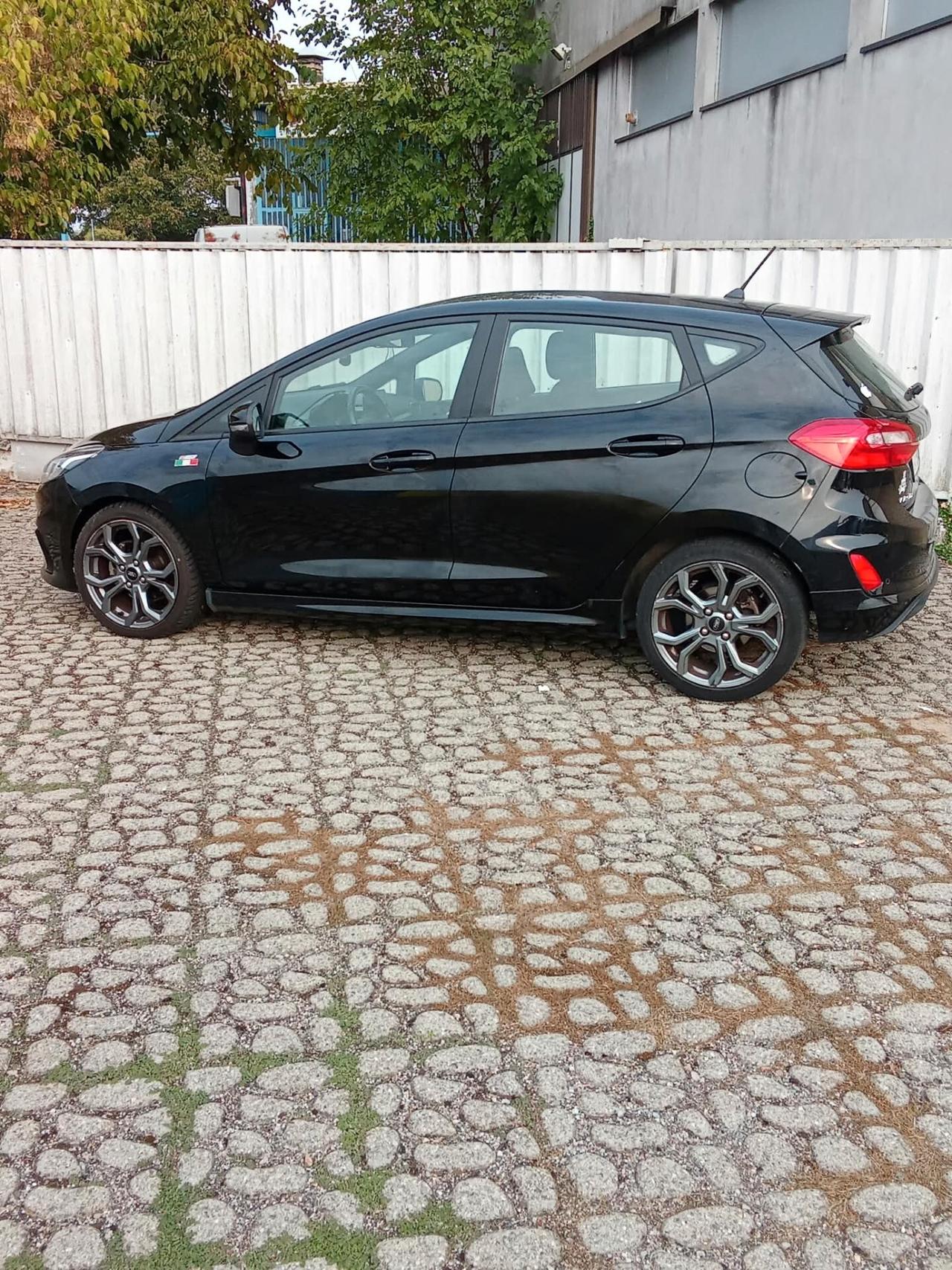 Ford Fiesta 1.0 Ecoboost 100 CV aut. 5 porte Plus st line Distribuzione nuova!