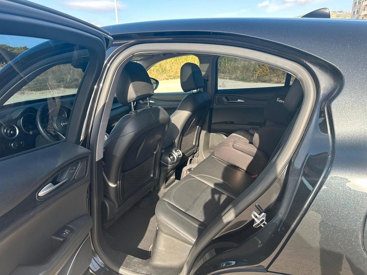 Alfa Romeo Stelvio 2.2 Turbodiesel 210 CV AT8 Q4 Executive