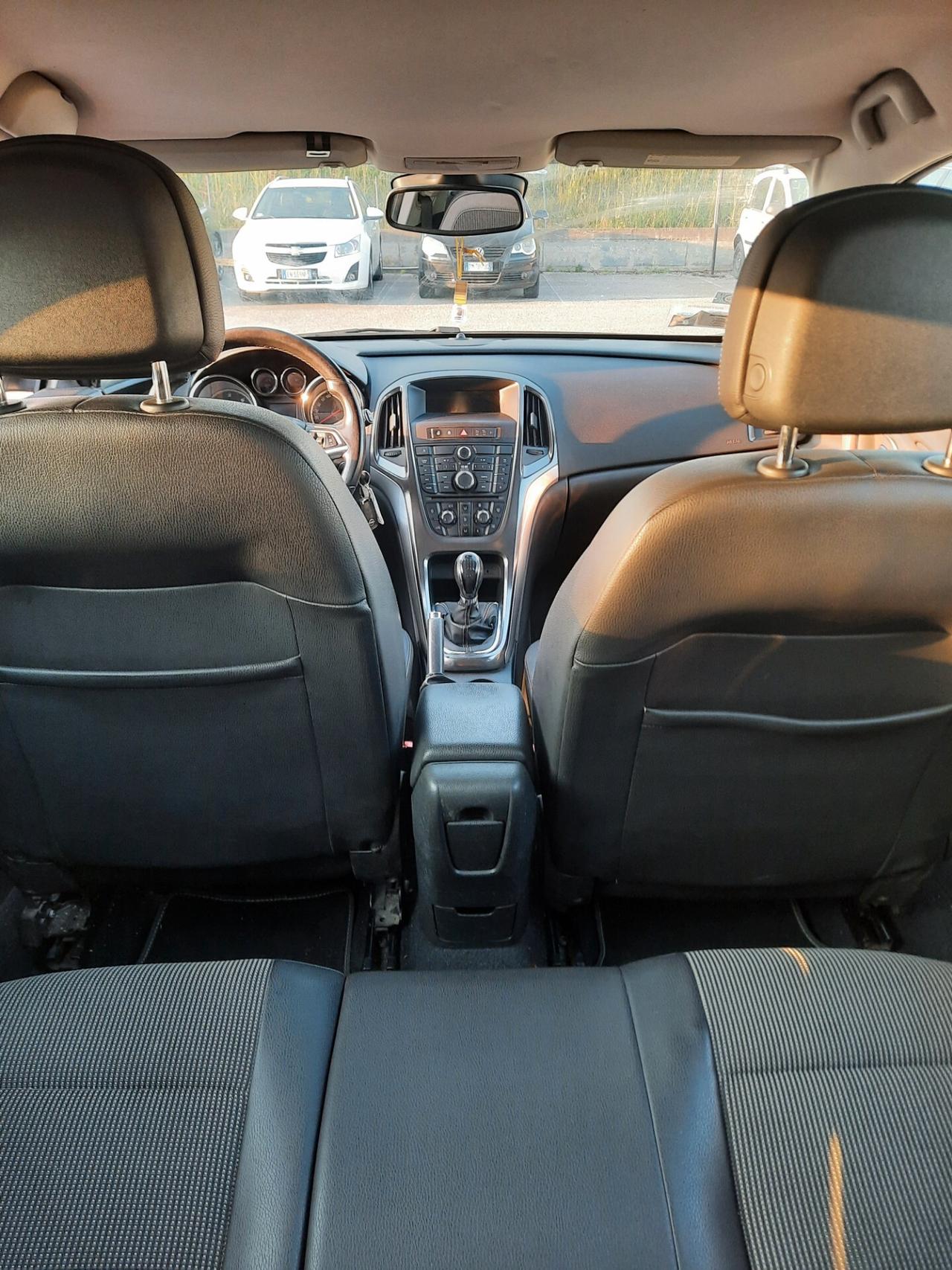 Opel Astra 1.7 CDTI 110CV Sports Tourer Cosmo