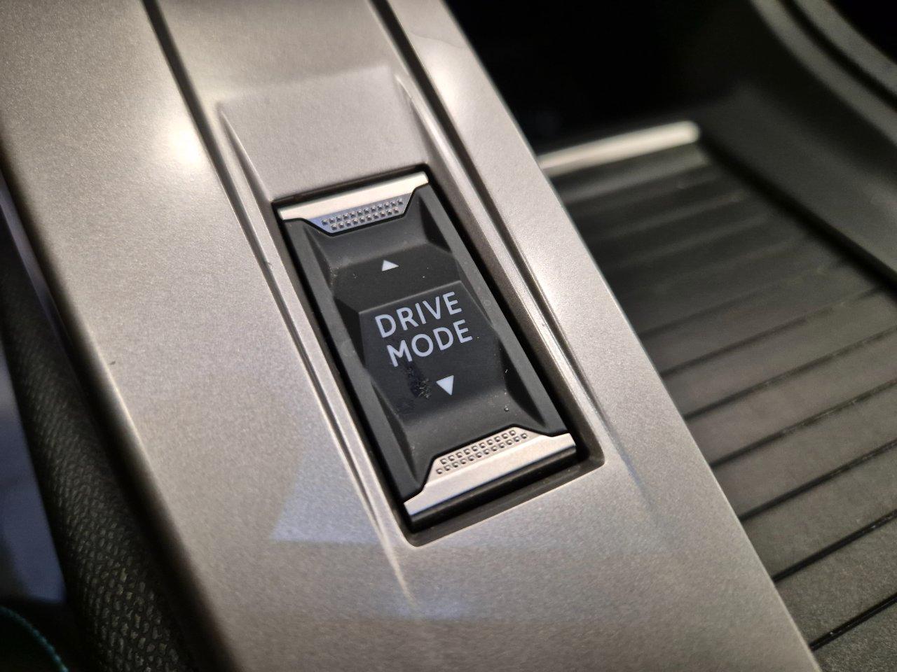 Peugeot 408 1.2 hybrid Allure 145cv e-dcs6 Pack Vision 360