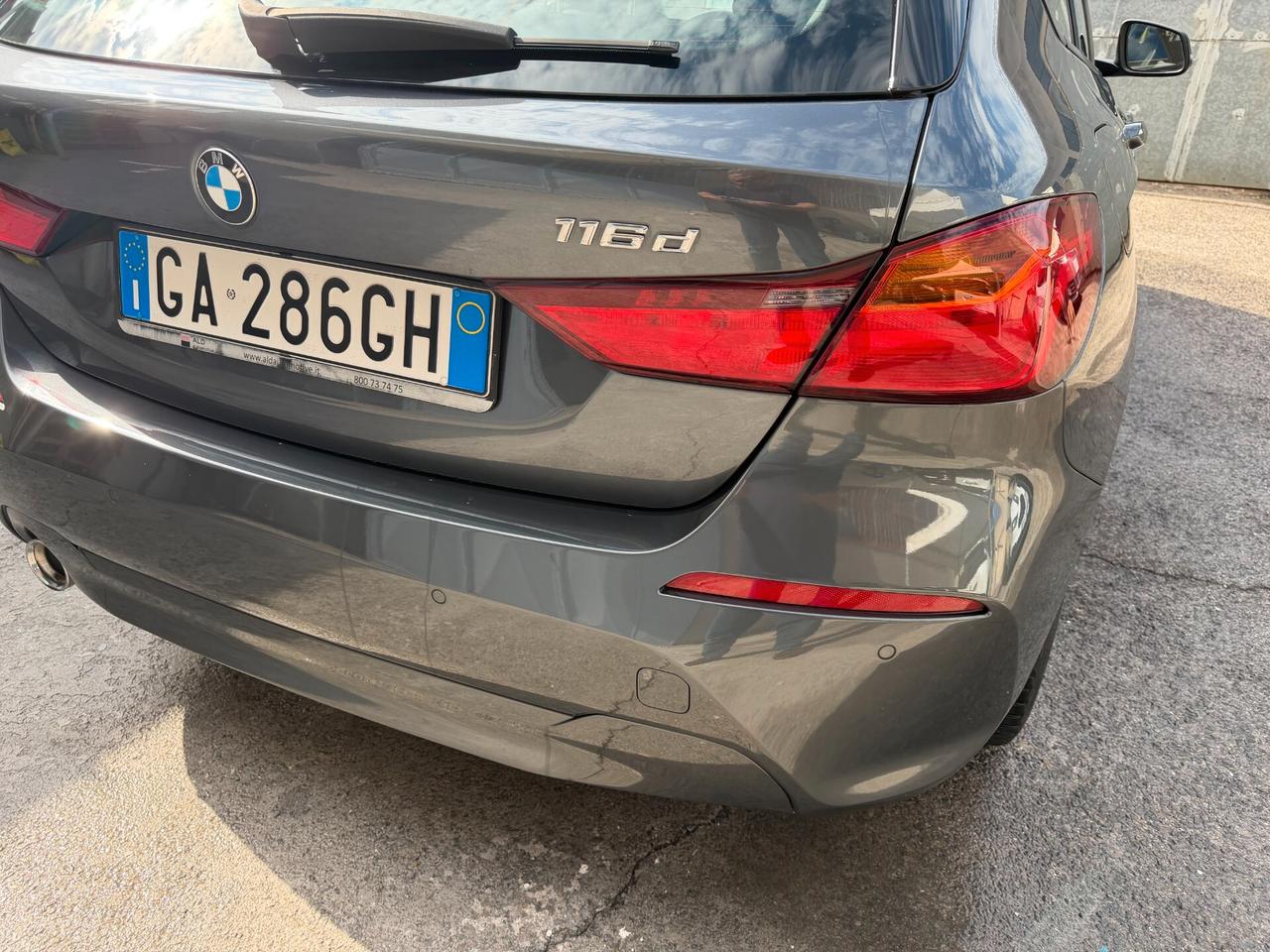 Bmw 116 116d 5p. Business Advantage