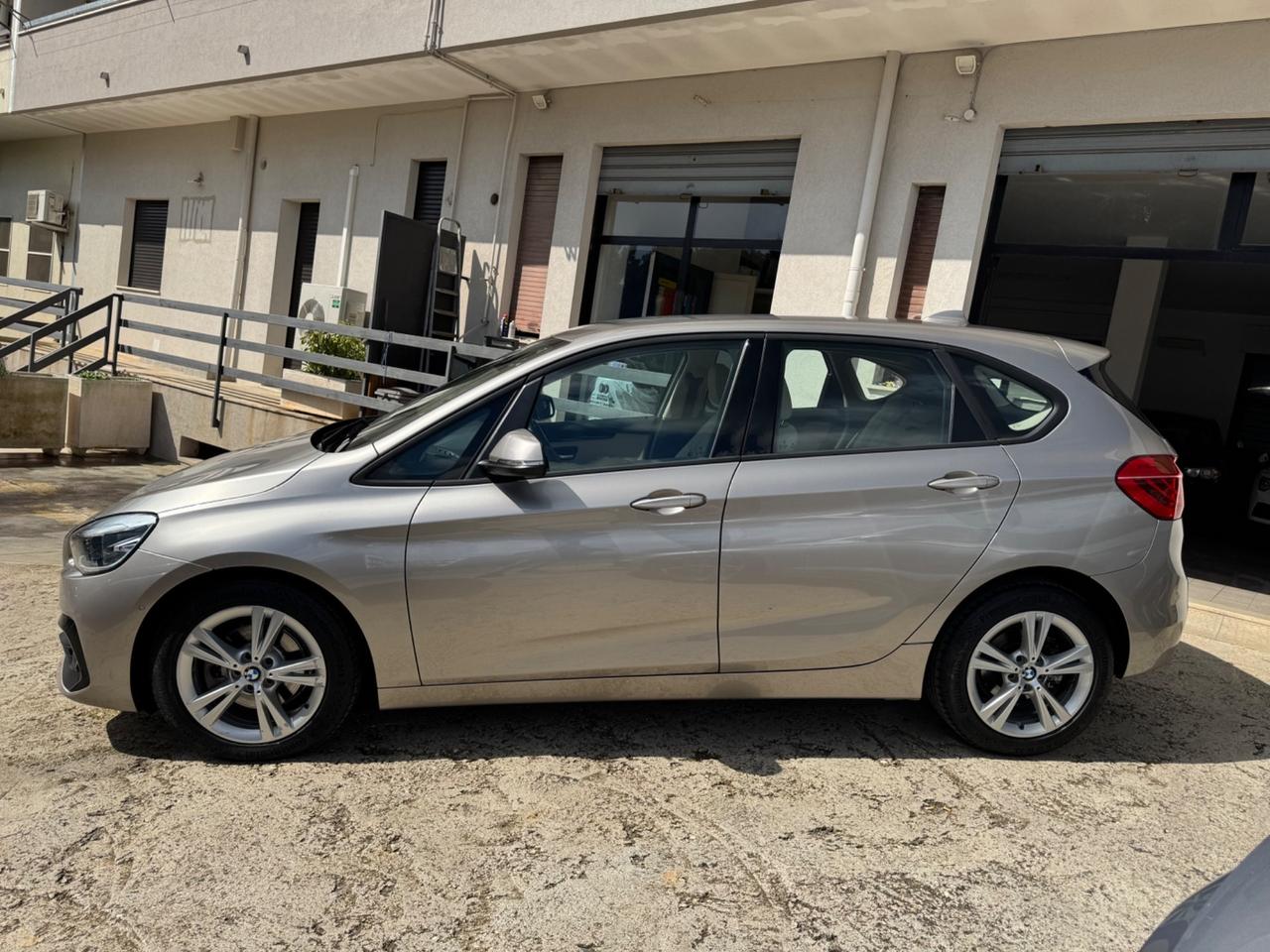 Bmw 216d Active Tourer Luxury - NUOVA - 2021