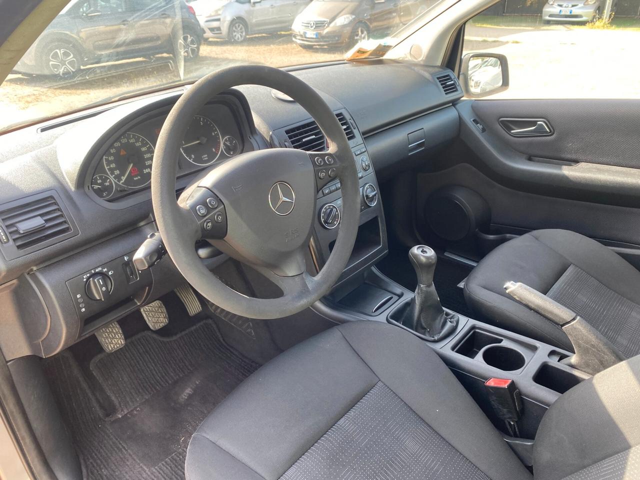 MERCEDES CLASSE A160 ANNO 2010 GARANTITA