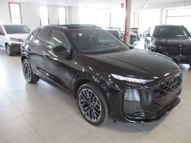 Audi Q3 Blackline 2.0 TDI 150CV S-Tronic