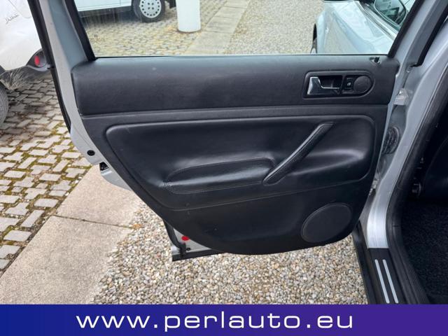 VOLKSWAGEN Passat 1.9 TDI/101 CV cat Var. C.line