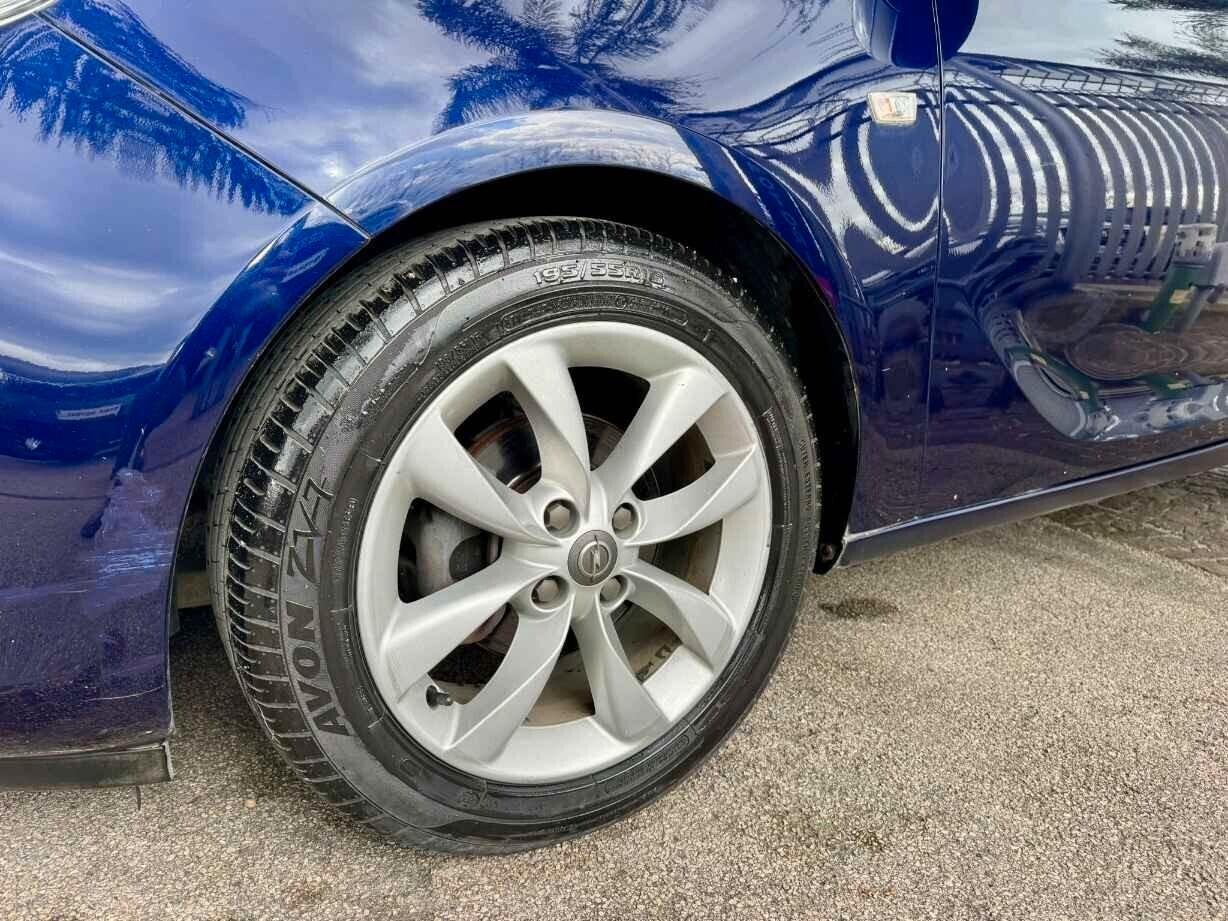 OPEL ADAM 1.4 GPL Tech White/Black Link 87 CV