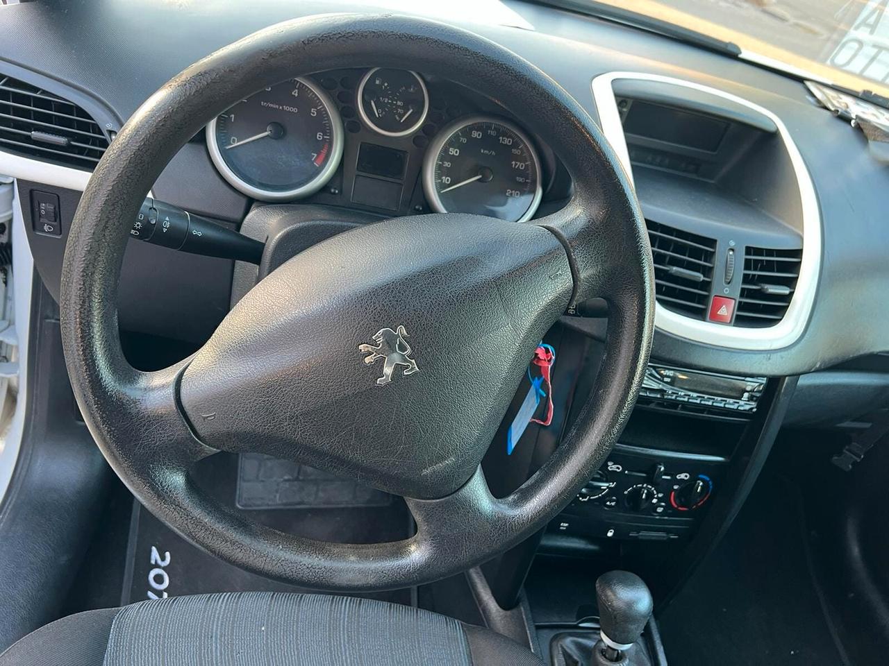 Peugeot 207 1.4 8V 75CV 3p. Energie