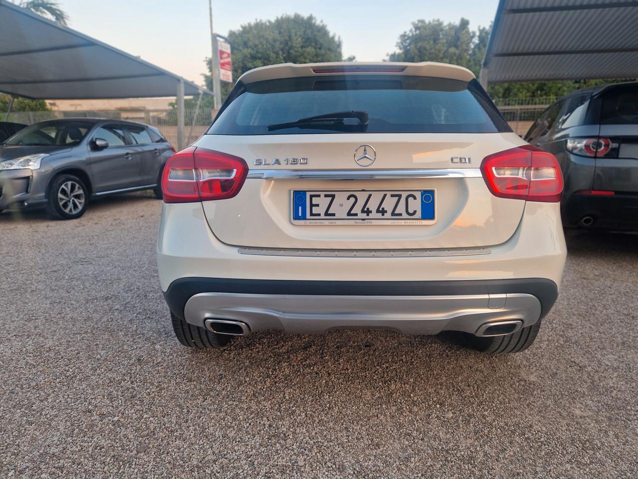 Mercedes-benz GLA 180 d Premium