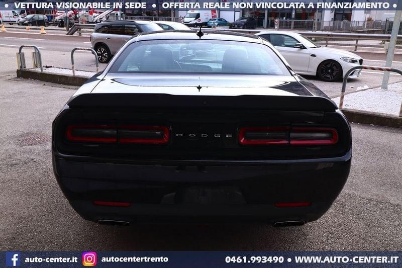 Dodge Challenger 3.6 V6 AT8 SXT *EUROPEA