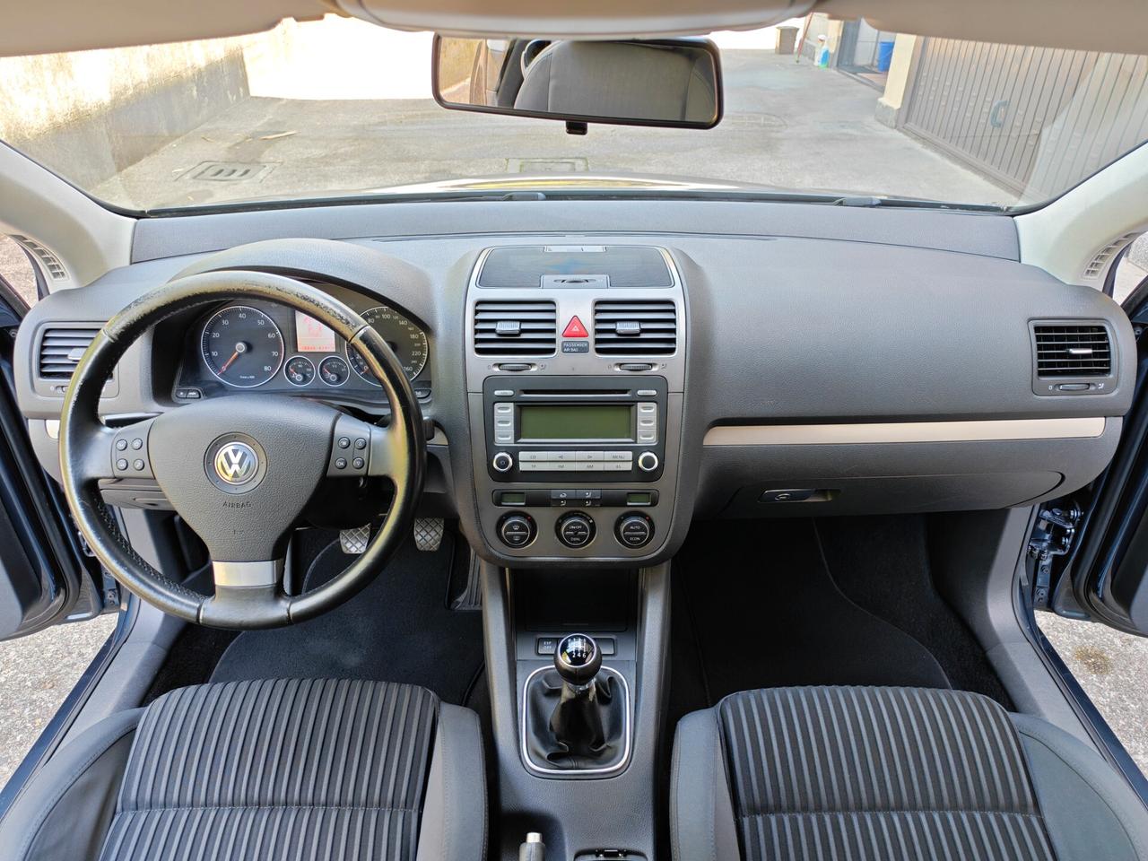 Volkswagen Golf 1.6 BENZINA 115cv / Uniproprietario