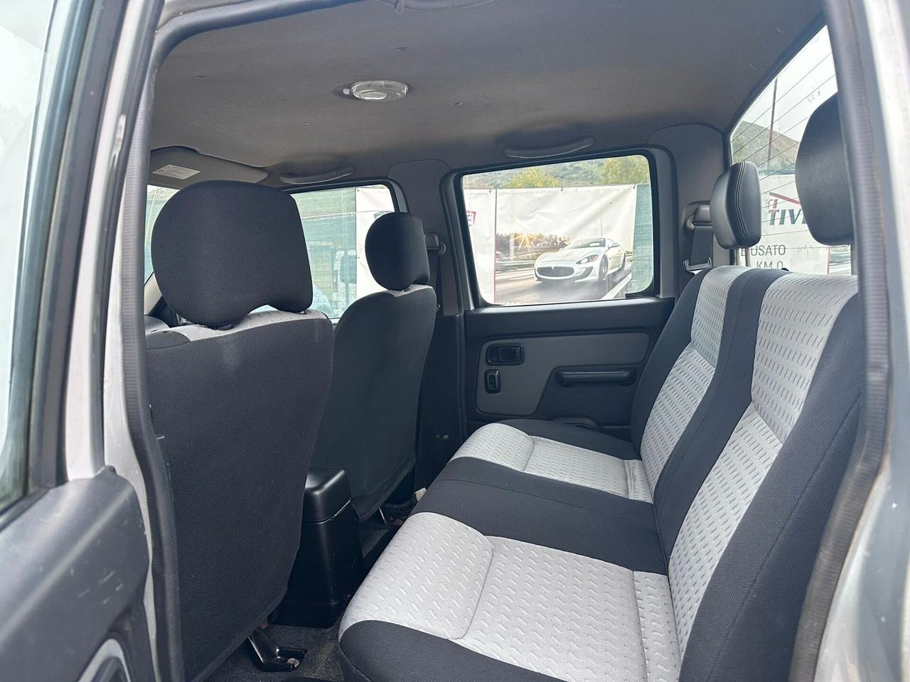 Nissan Pick Up Pick-up 2.5 TD 4 porte King Cab Navara