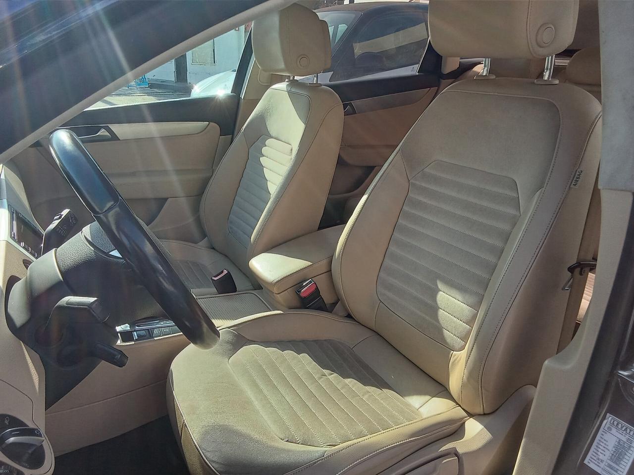 Volkswagen Passat Var. 2.0 TDI Highline BlueM.Tech.