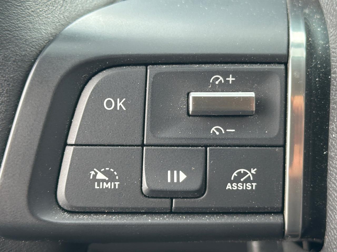 Citroen C4 PureTech 130 (Garanzia 24 Mesi)