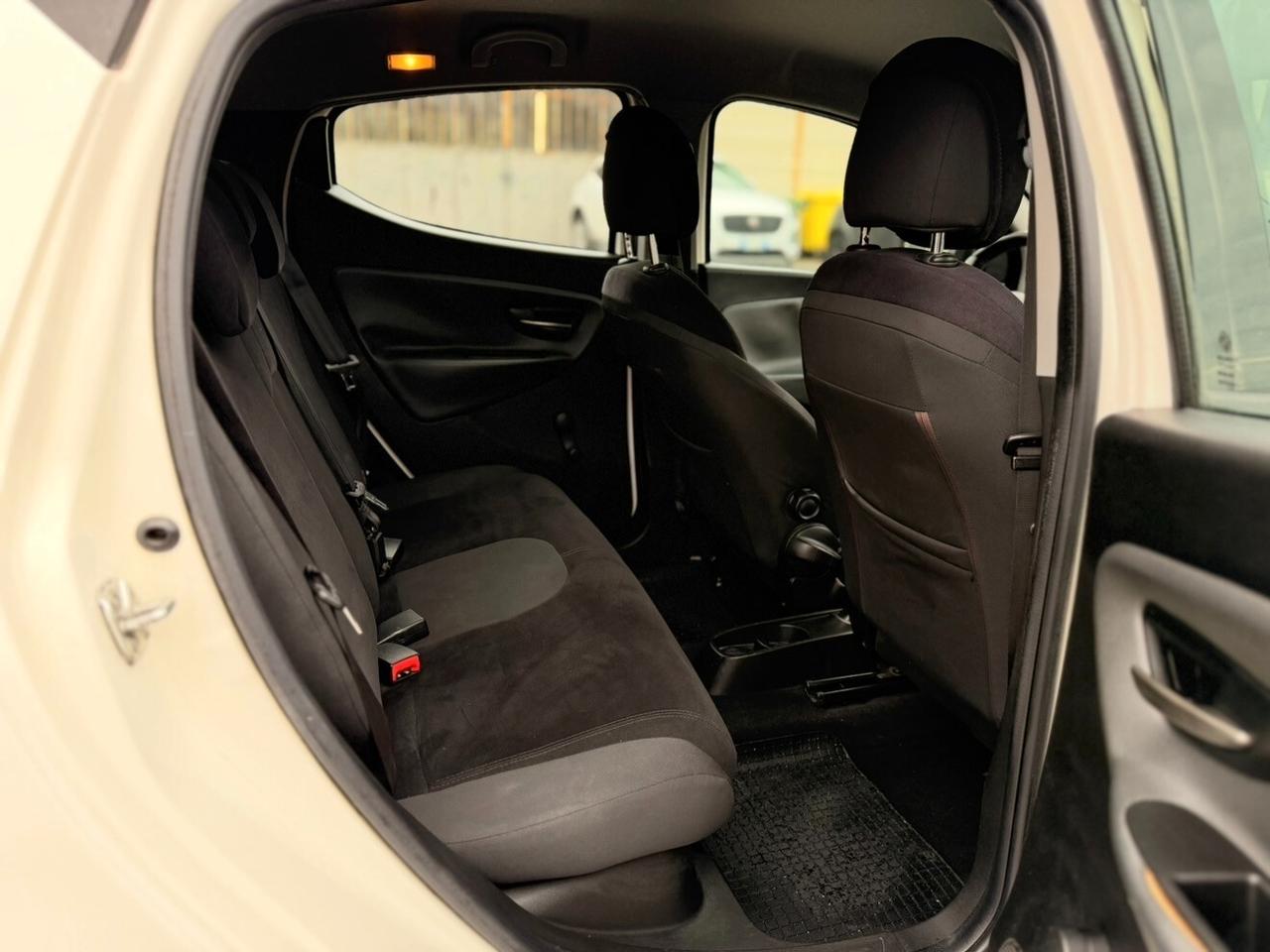 Lancia Ypsilon 1.2 69 CV 5 porte GPL Ecochic Gold