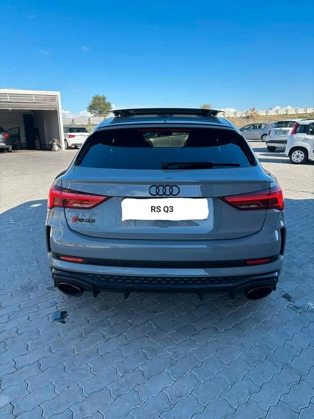 Audi Q3 RS Q3 SPB quattro S tronic s line.-