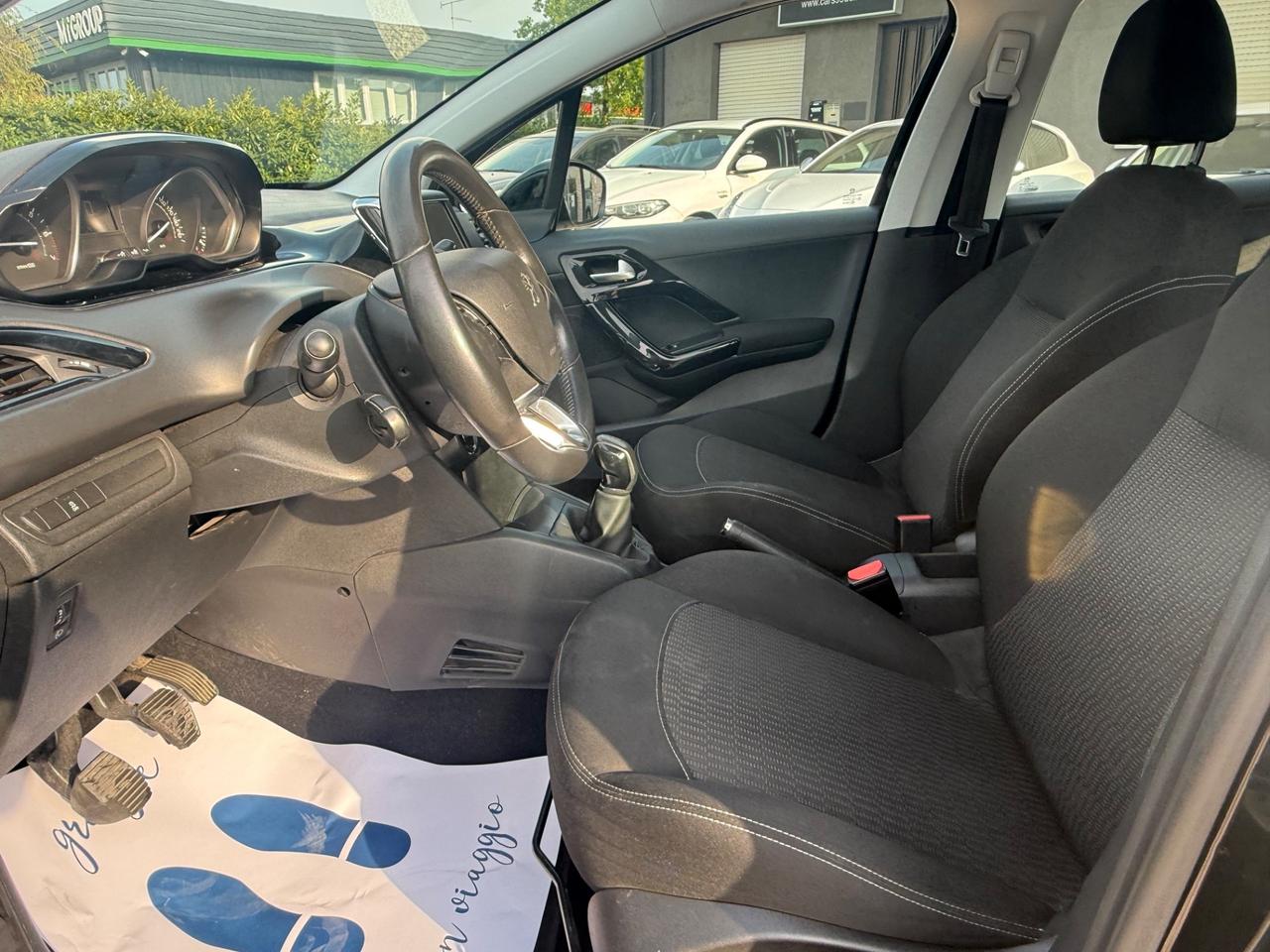 Peugeot 208 PureTech 82 5 porte Allure